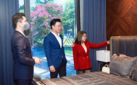 Hồng Đăng: Chọn nơi ở giúp cân bằng công việc và gia đình