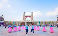 Hàng nghìn người đắm chìm trong văn hóa Hàn Quốc tại lễ hội K-Day in K-Town