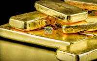 Điểm tin sáng: Vàng lên đỉnh 2 tháng, USD mất đà tăng giá